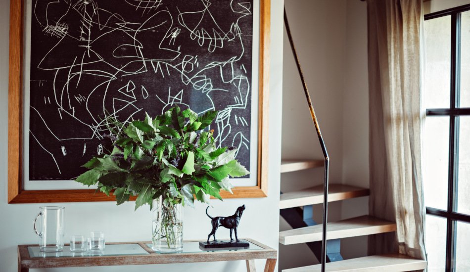 Escalier menant à l'étage du gîte